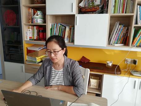 说明: E:\2020\2020年2月份beats365官网亚洲网页版（疫情期间在家完成）\线上教学剪影系列活动\教学剪影-徐皓\图片\1备课.jpg